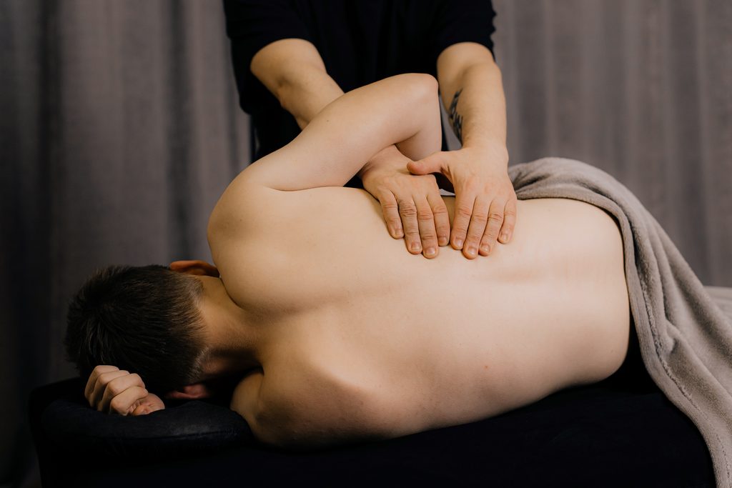 Male masseur massaging his male client: Unexpected Gay Erotic Massage: From Professional to Intense Happy Ending